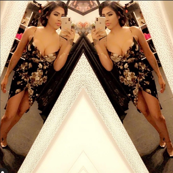 Flower dress - Picture 1 of 2